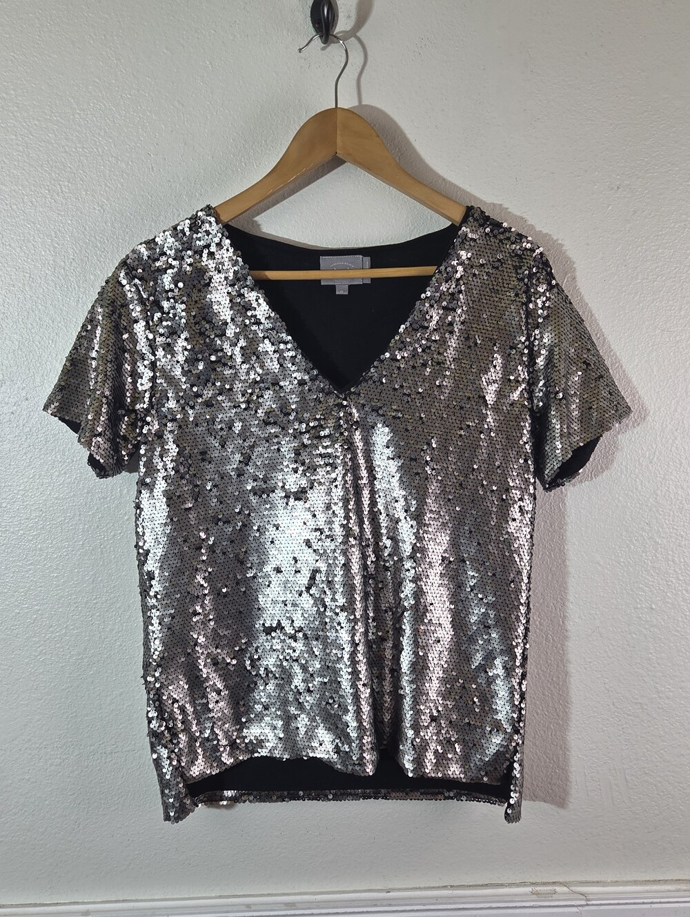 Vanessa Virginia Anthropologie Silver Sequin Short Sleeve Top Womens XS Party